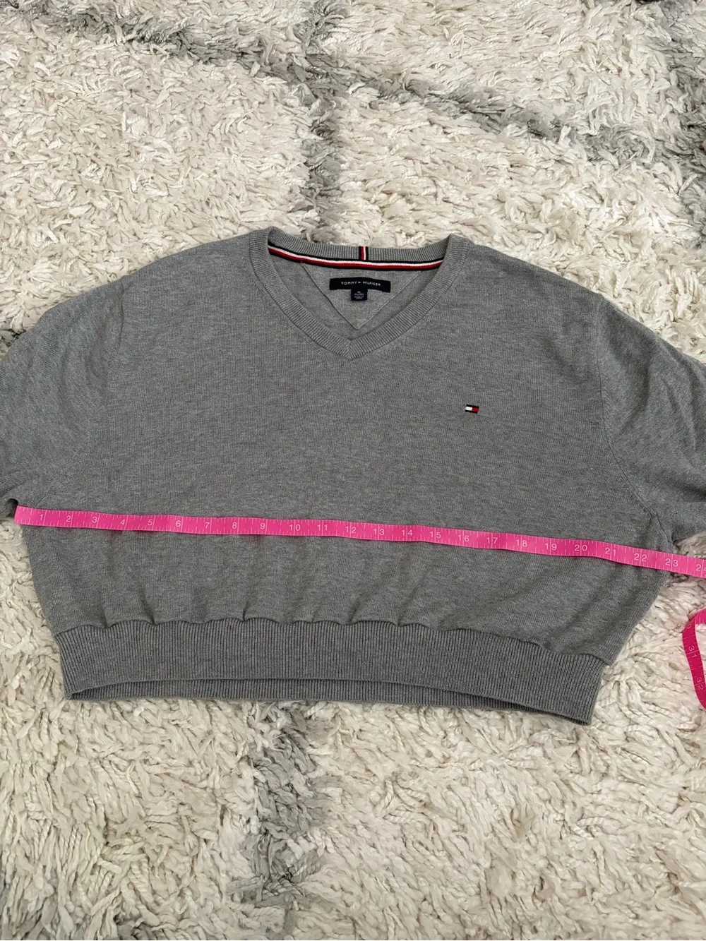 Tommy Hilfiger Gray V-Neck Cropped Knit Sweater